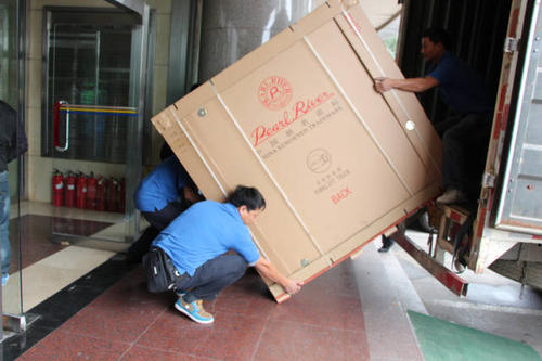 城西钢琴贵重工艺品无忧运
